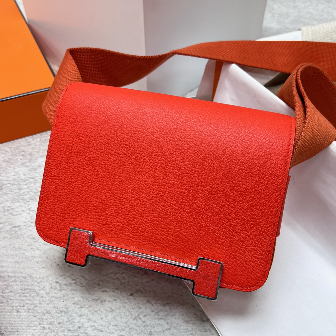 Hermes Geta Shoulder Bag In Feu Orange Mysore Goatskin Leather